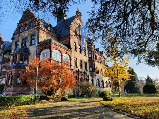 Outside view of the historic building of the Physikzentrum Bad Honnef